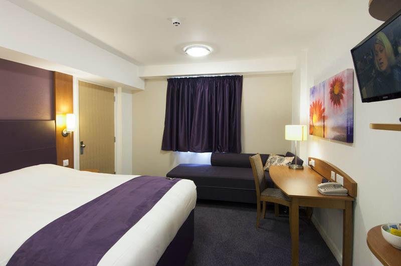 Premier Inn Stroud Stroud  Exterior photo